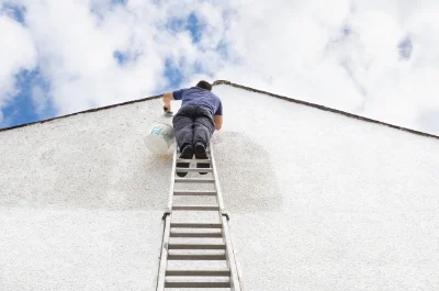 Peinture extérieure au Plantis — façades et ravalement